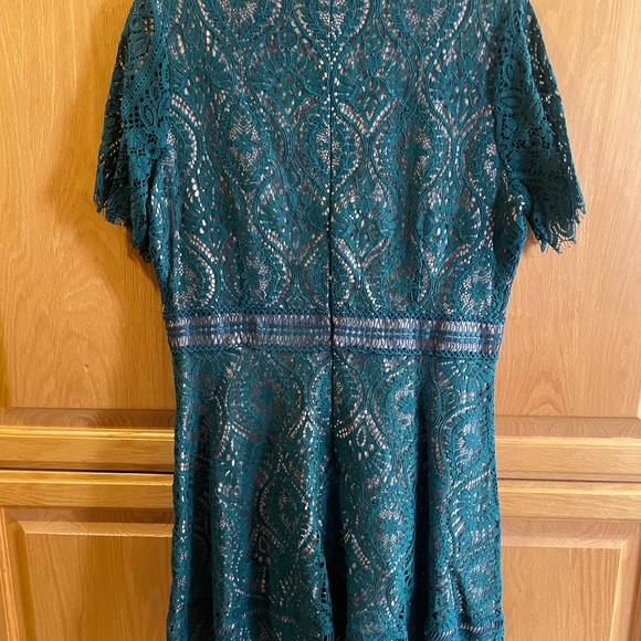 Size 12 BB DAKOTA teal mini lace fit and flare dress - Picture 6 of 6